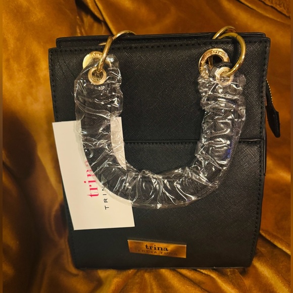 NWT TRINA TURK Black Handbag - Picture 1 of 10